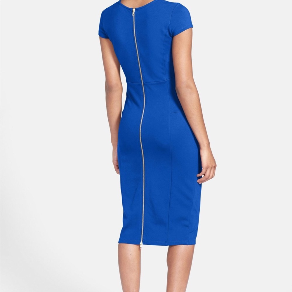 ❌ SOLD ❌ Felicity and Coco Seamed Pencil Dress M